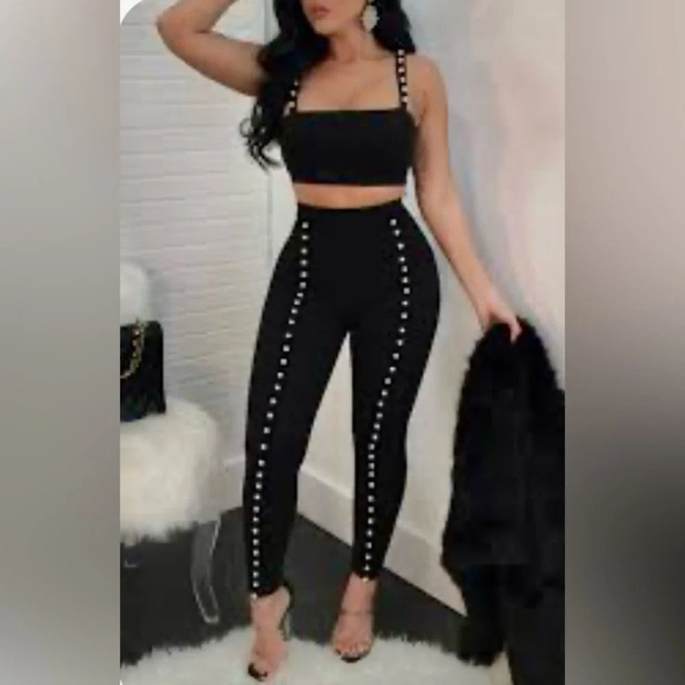 NEW Women’s Plus Size Faux Pearl Adorned Pant